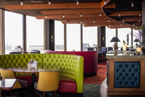 Lobby, Radisson Hotel Duluth-Harborview in Duluth (MN)