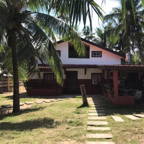 EU Beach Resort – khách sạn tại Agdangan