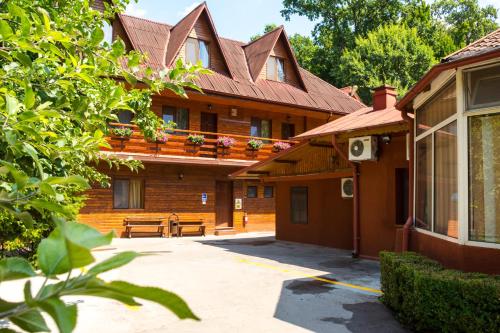 Pensiunea Casa Verde Bucuresti - image 11