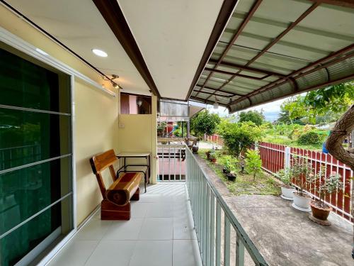 라용 บ้านสวนบรรจงอักษร Bansuan Banjong Akkson 호텔 로비