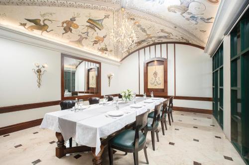 Aryaduta Suite Semanggi in Sudirman