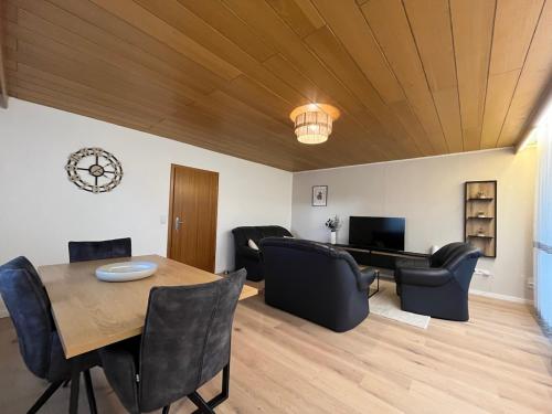 Terrassenwohnung in ruhiger Lage -3 Zimmer A96 nähe (Terrassenwohnung in ruhiger Lage -3 Zimmer A96 nahe) in Wessobrunn