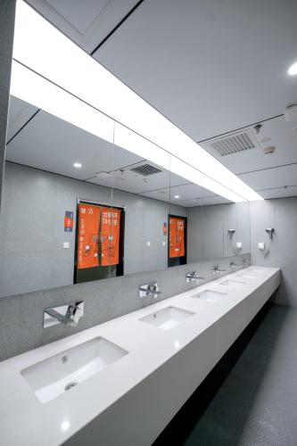 Baño, Beijing Xiaoding Hotel in Centro de Con. Del Parque Olímpico, Villa Olímpica