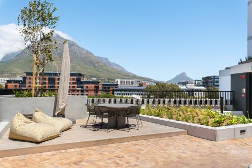 Sunbird Apartments - image 5