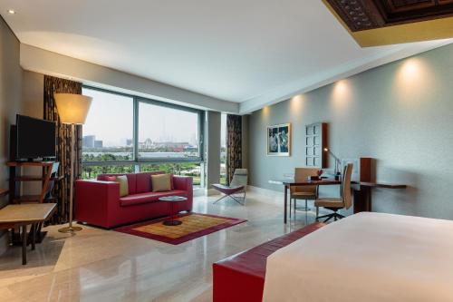 room detail thumbnail 1