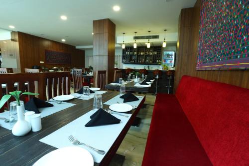 DEWALING by Laughing Lama Hotels in Phuntsholing