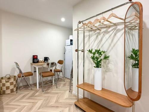 Yt クリスタル三筋