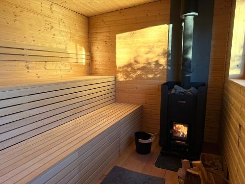 Sauna, Landbahnhof Buschhof 1 OG, mit Gartensauna in Schwarz