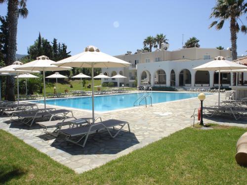 Andromeda Hotel Apartments - image 12