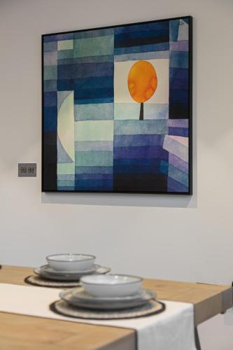 Modern 4-bd Fulham House by West Brompton Station - image 11