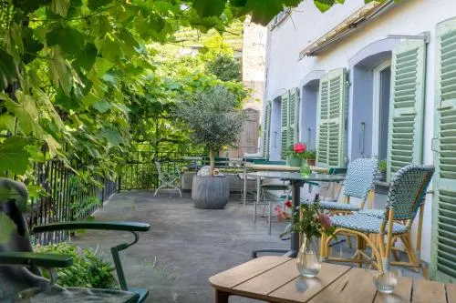 BnB Feuille de Vigne in Saint-Léonard, Schweiz