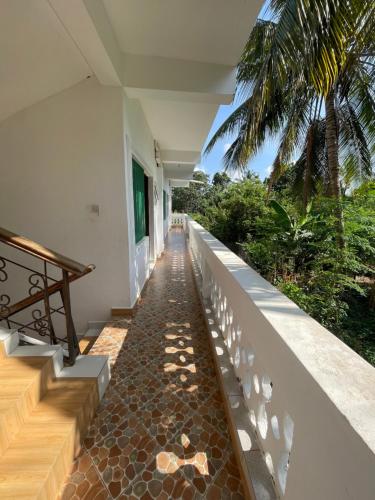 Coast comfort service lounge in Malindi