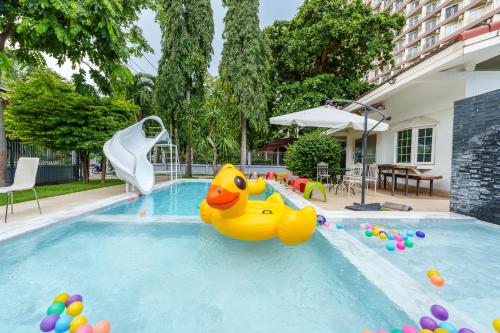 Villa Navin Beach Residence – Pattaya, DC