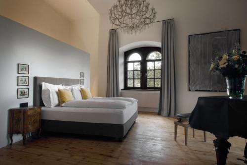 Book the Executive Suite Executive Suite