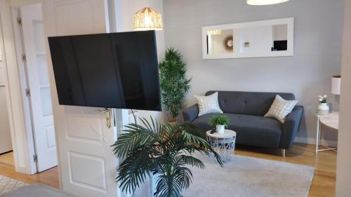 My Suites Madrid - Aeropuerto Ifema, Madryt