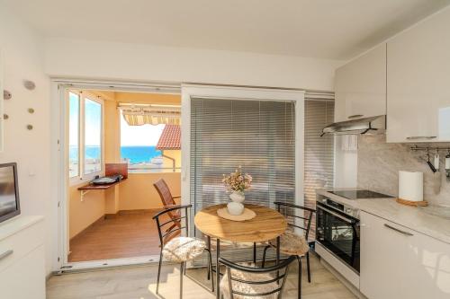 Mare beautiful sea view apartment in Mandre (Kolan)