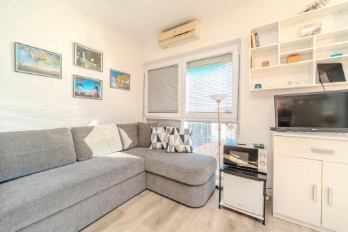 Mare beautiful sea view apartment in Mandre (Kolan)