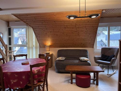 Confort familial à Cauterets, 4 pers., calme et bien situé - FR-1-812-75 - Apartment - Cauterets