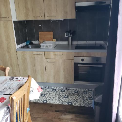 virtuve, Chez SamB in Lusaka Lešato