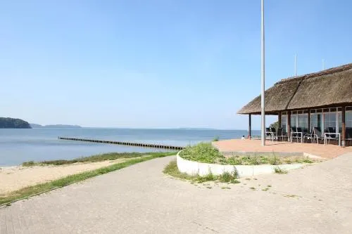 Landhaus Lietzow Ferienwohnung Bay View in Lietzow, Deutschland