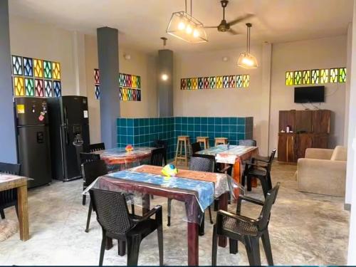 Restaurant, Escapada Perfecta en Apartasuites Privadas Covenas in Covenas