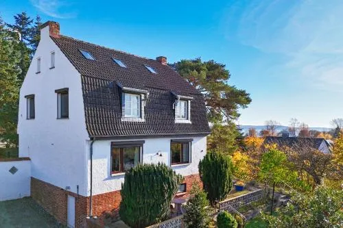 Landhaus Lietzow Ferienwohnung Beletage in Lietzow, Deutschland