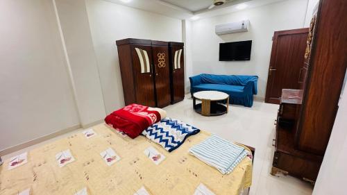 Luxury 1BR Apartment in Sukkur & River View Balcony Near Military Road-1st in Sukkur