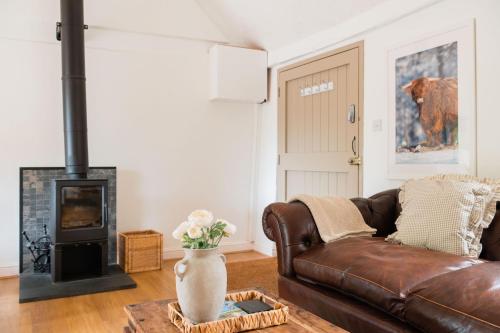 Charming Stone Cottage - Cotswolds Farm Stay - The Bullpen gîte à louer Little Faringdon