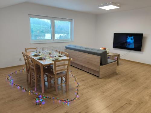Létesítmények, Apartmány a sauna Čtyři sezóny ve Stráži (Apartmany a sauna Ctyri sezony ve Strazi) in Perstejn