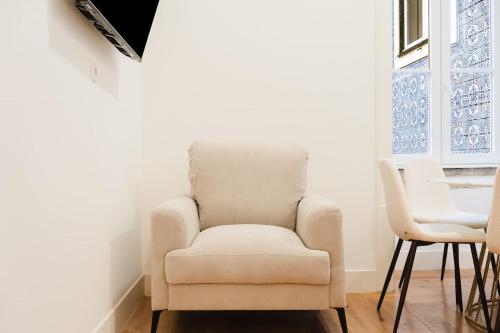 Central Lisbon Gem 8 Guests Modern Apt - image 10
