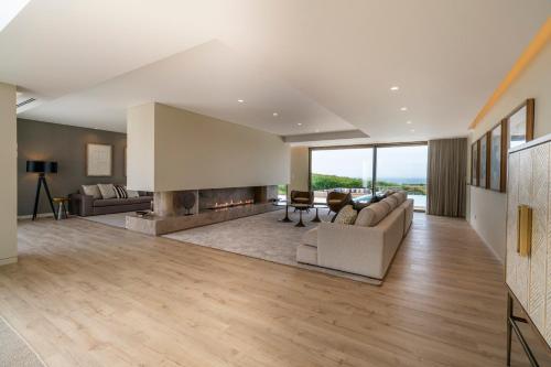 Apkārtne, Peralta Beach - Award Winning Exquisite Dream Villa with Infinity Pool in Praia Da Areia Branca