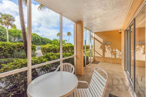 Silver Sands #245 in 朗博特島海灘