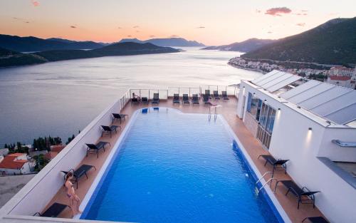 Басейн, Hotel Jadran Neum in Неум
