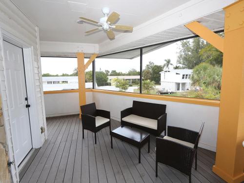 Tarawitt Home in 朗博特島海灘