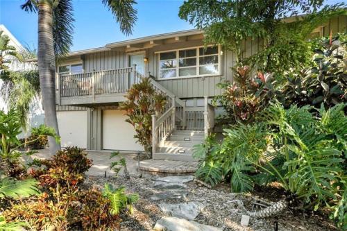 Lyons Lane Home in 朗博特島海灘