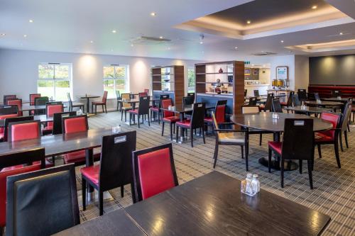 Ételek és italok, Holiday Inn Express Warwick - Stratford-upon-Avon By IHG in Warwick