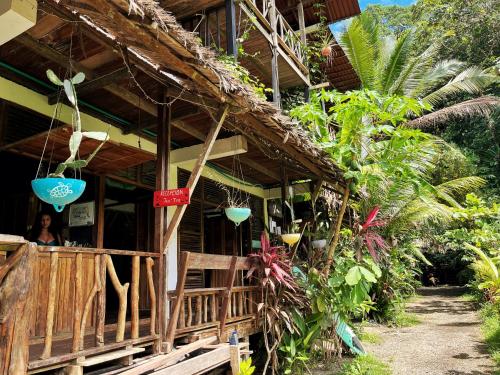Iekārtas, Utria hostel in Bahia Solano (Choco)