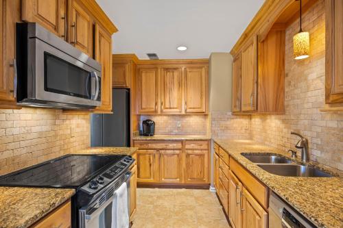 Stoneridge 35 with Wintergreen Advantage - image 10