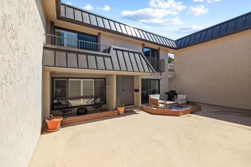 Ocean Breeze Getaway - Solana Beach Condo – khách sạn tại Bãi biển Solana