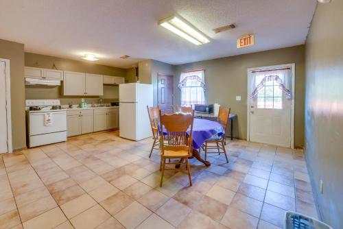 Rural Retreat in Fort Valley: 8 Mi to Main Street! in Fort Valley (GA)