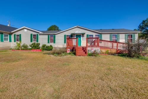 Close to Festivals & Rodeos! Fort Valley Apt in Fort Valley (GA)