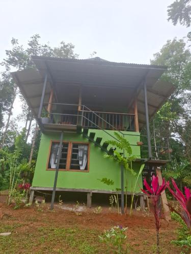 Viesnīcas āriene, Casita Manakin in Los Planes