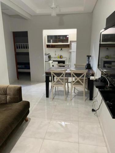 Apartamento Maranduba – khách sạn tại Praia da Maranduba