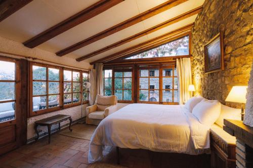 Off Grid Girona in Beuda