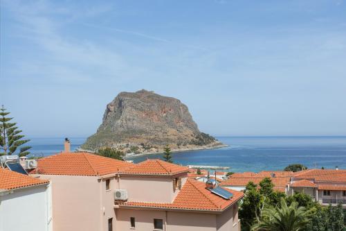 Monemvasia Green Apartments