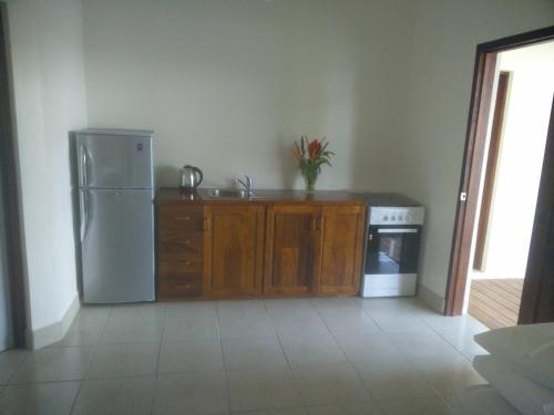 Konyha, Santo Seaside Villas in Luganville