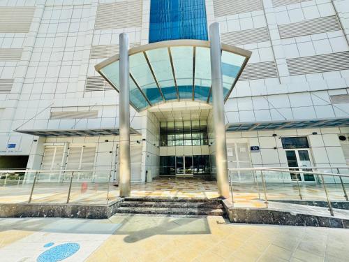 Reem Island Studio Near Galleria in 알림 아일랜드