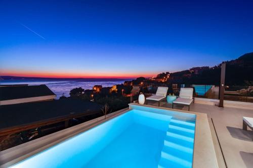 Villa Lemon 3 Bedrooms 4 Baths Infinity Pool Whirlpool Cinema room Sea view - image 5