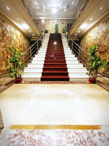 Triple One Premier – khách sạn tại Abbottabad