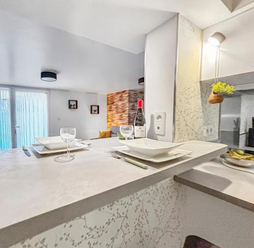 Studio moderne, cosy, parking, parfait en duo in Geispolsheim